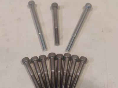 Center Case Bolt Kit