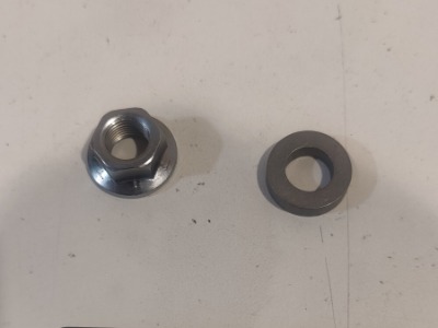 Flywheel Nut and Washer